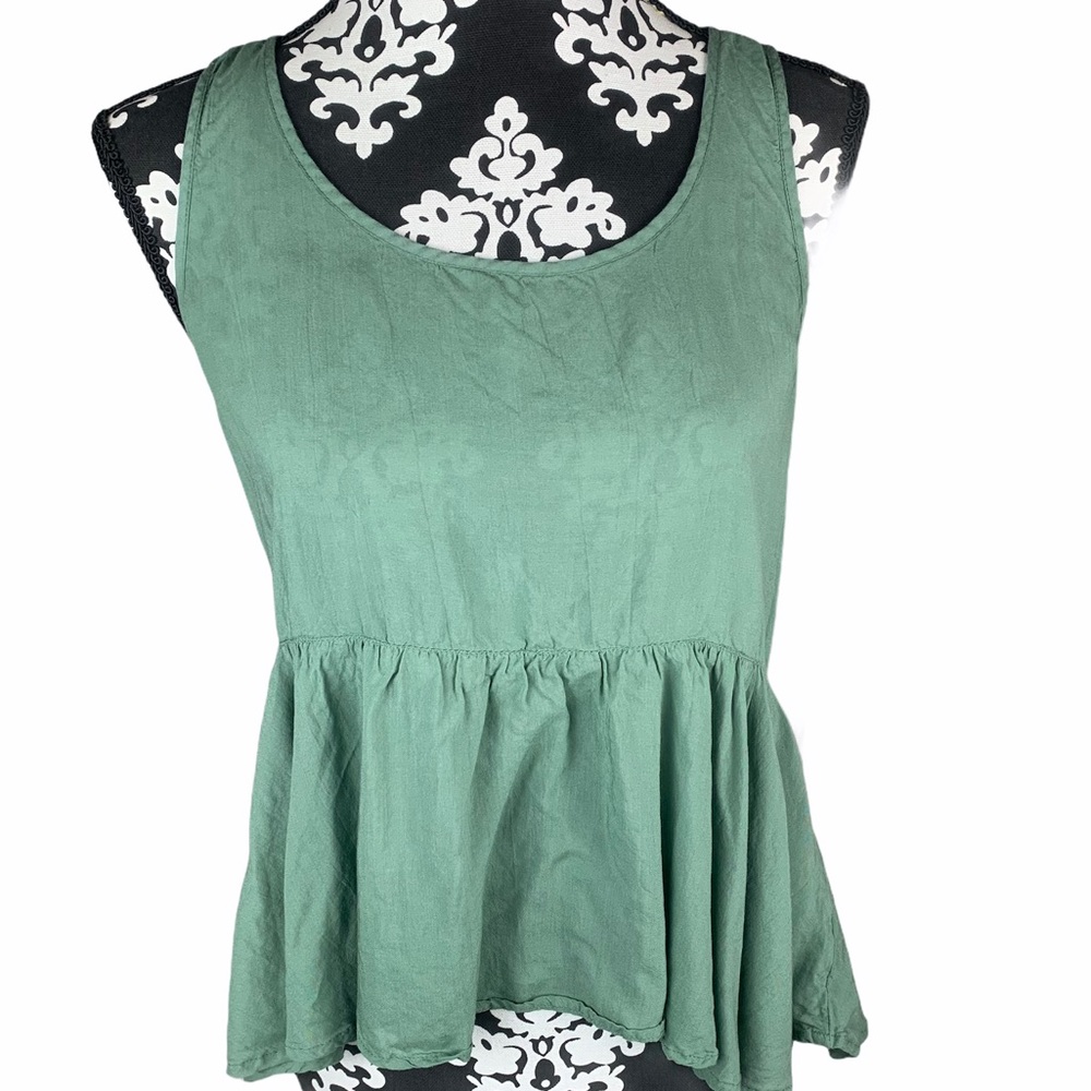 🍀Forever21 Top Peplum Green Mesh Back Sleeveless - Picture 1 of 8